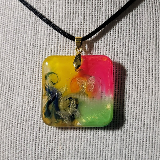 Four Corner Flutter Pendant Charm - BluSparkle