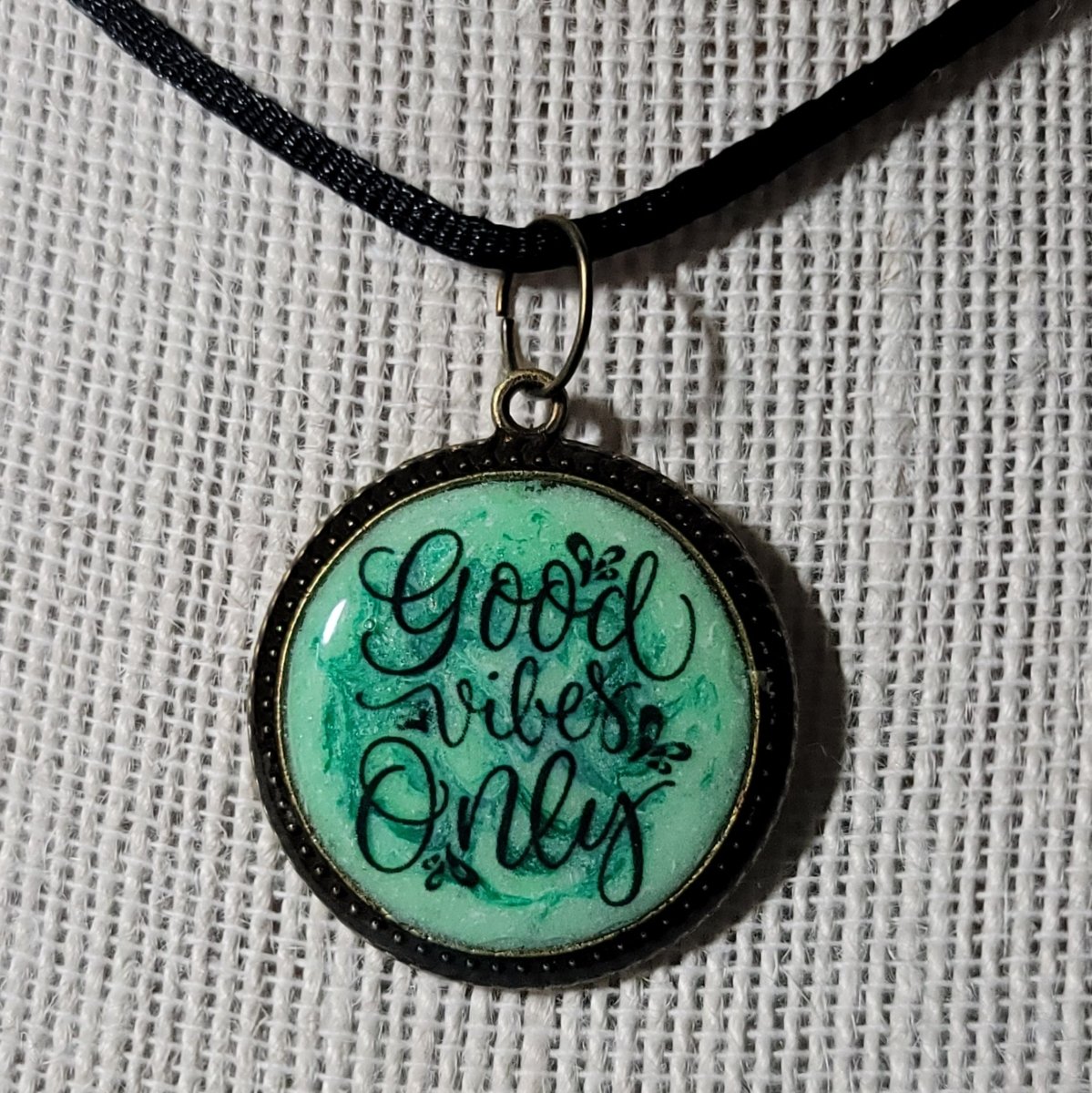 Good Vibes Only Pendant Charm - BluSparkle